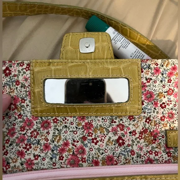 LIZ CLAIBORNE Green Crocodile-Embossed Women's HandBag - Picture 4 of 6